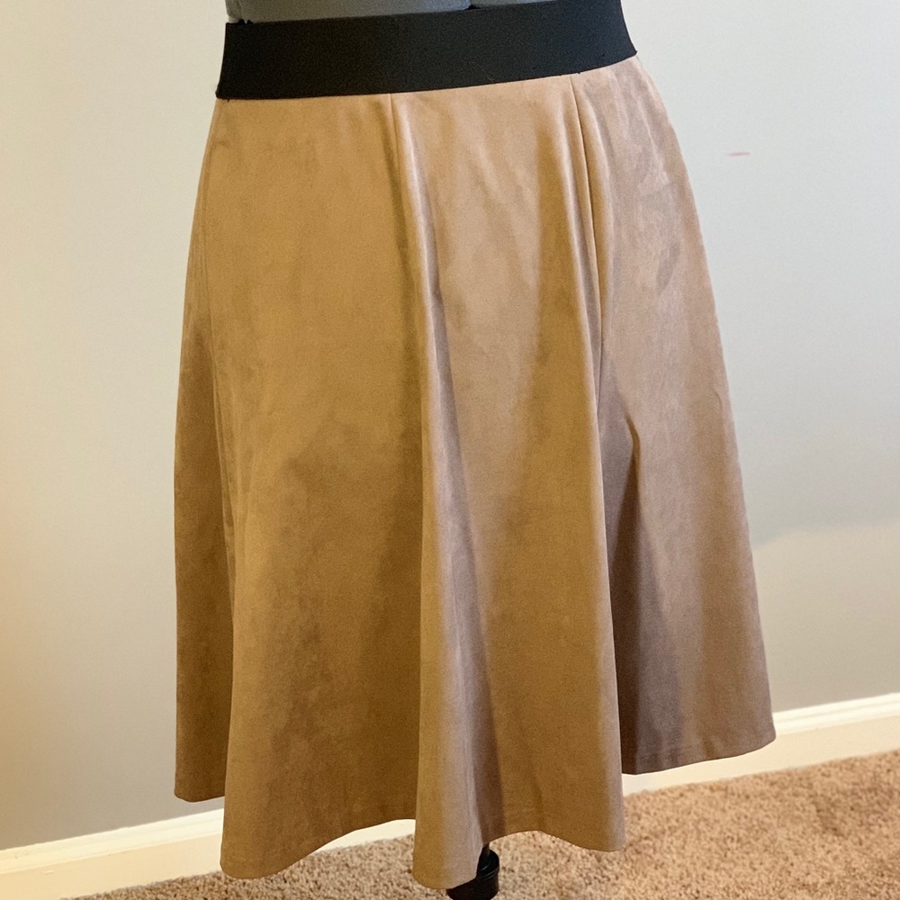 Gray faux-suede knee length A-line skirt